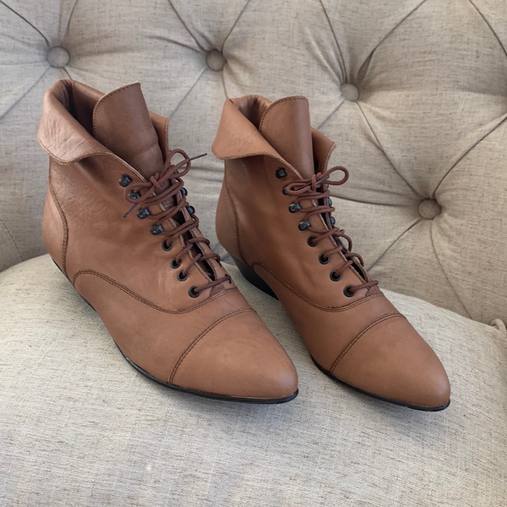 Vintage Poppies brown leather granny boots.  Size 7M